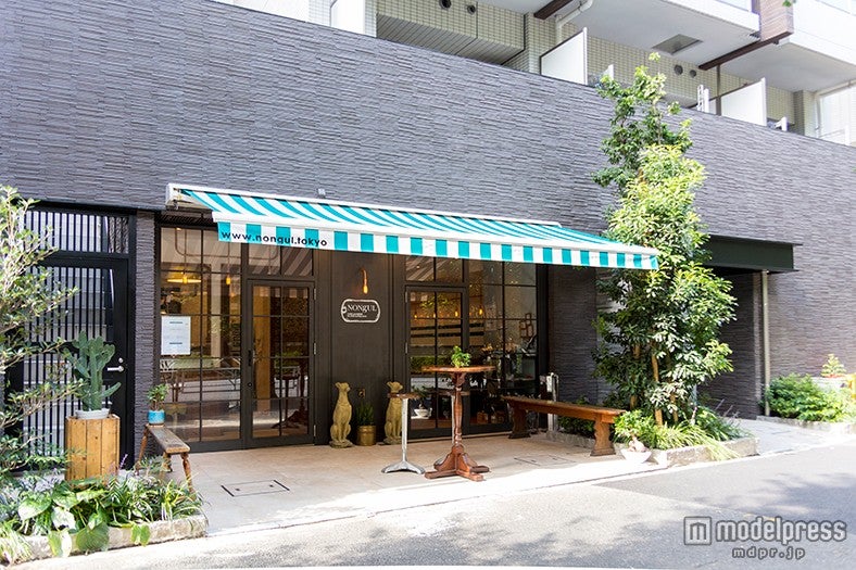 「Cafe＆Salon NONgUL」外観／画像提供：TBI JAPAN