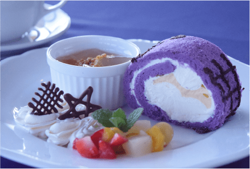 ヴィスタマーレ紫色ロールケーキ